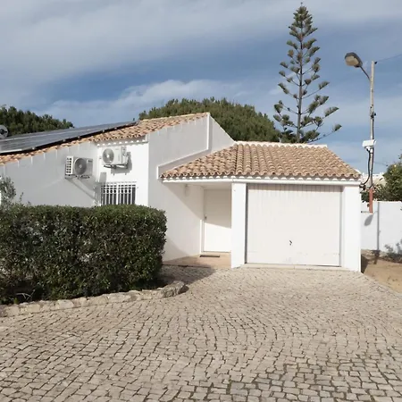 بيت للعطل Casa Do Cedro البوفيرا